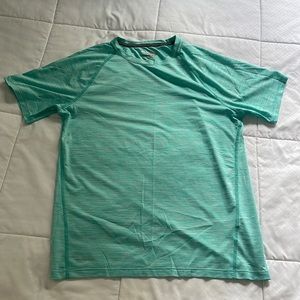 Layer 8 performance qwick dry short sleeve